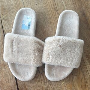 NWT Express fluffy slippers